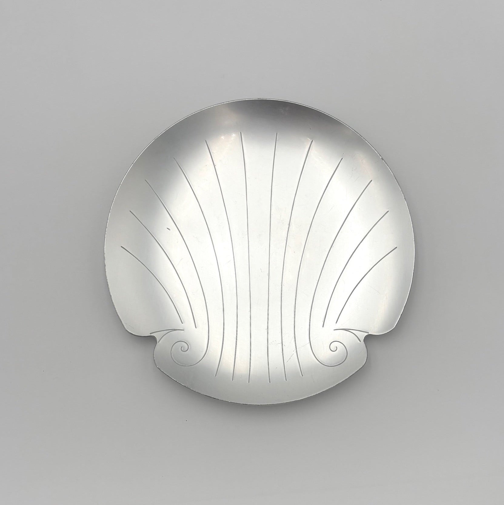 Vintage Aluminum Seashell Plate