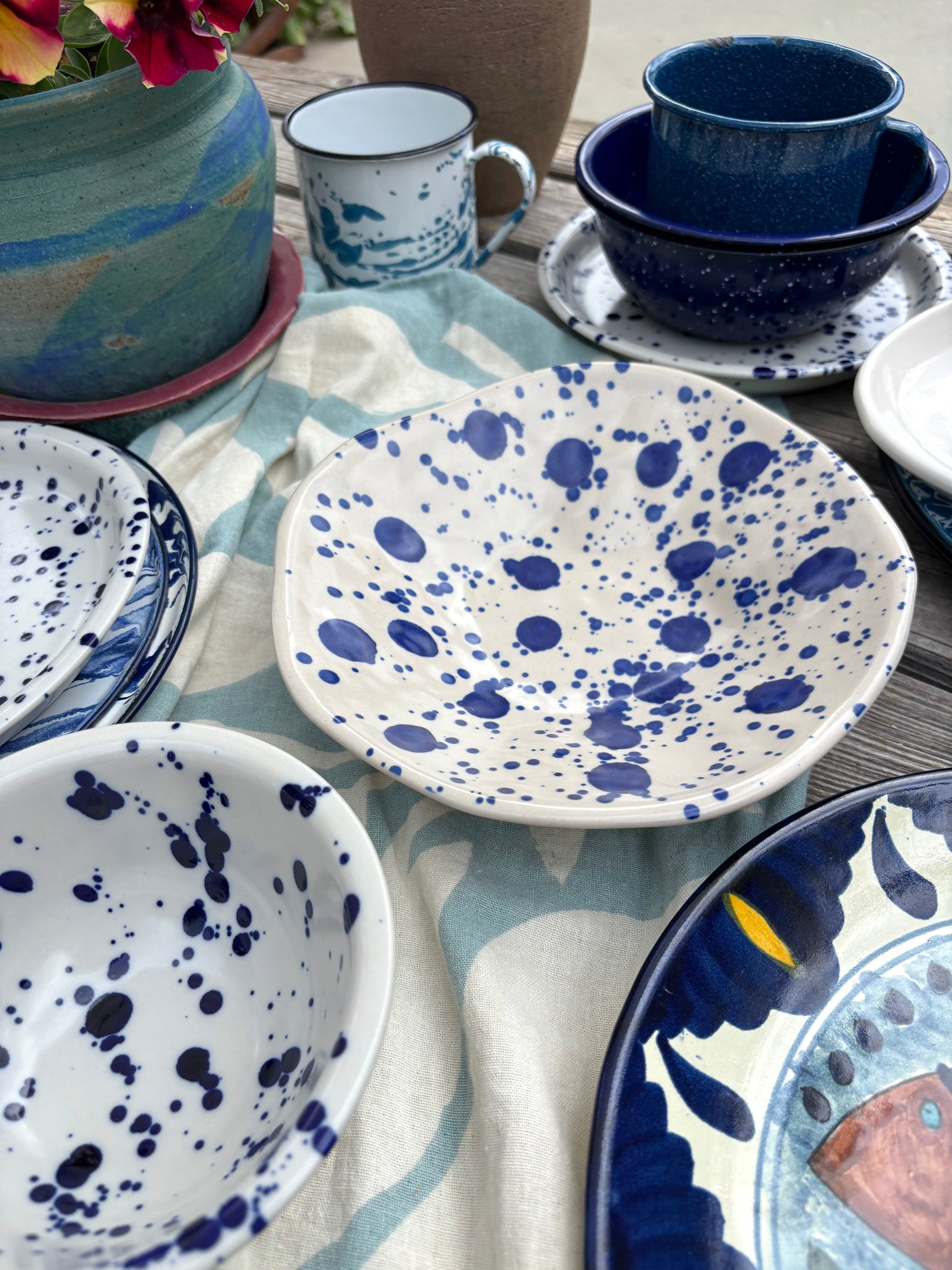 Mixed Set of Splatter Dishes