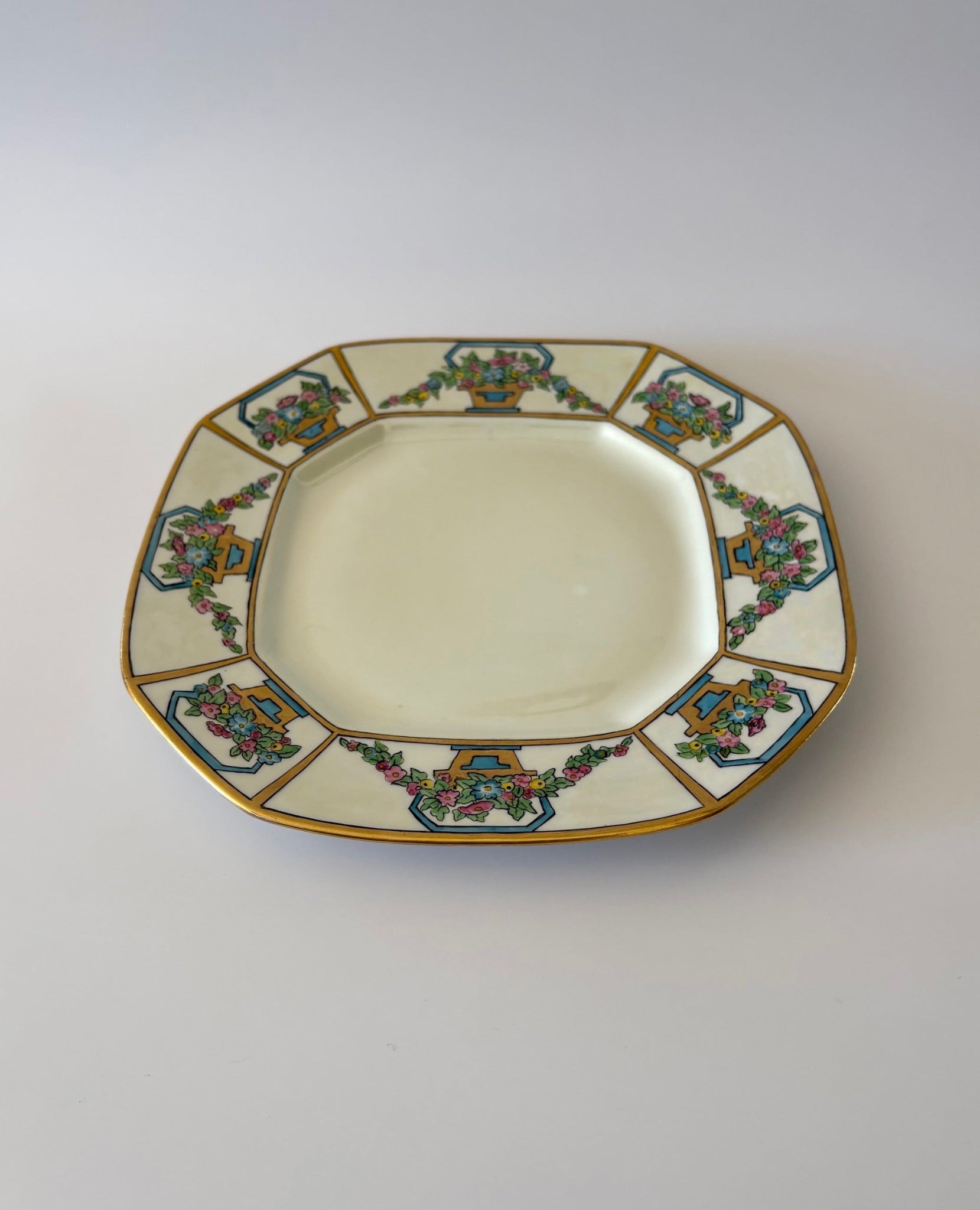 B & Co Limoges Plate with Flower Baskets
