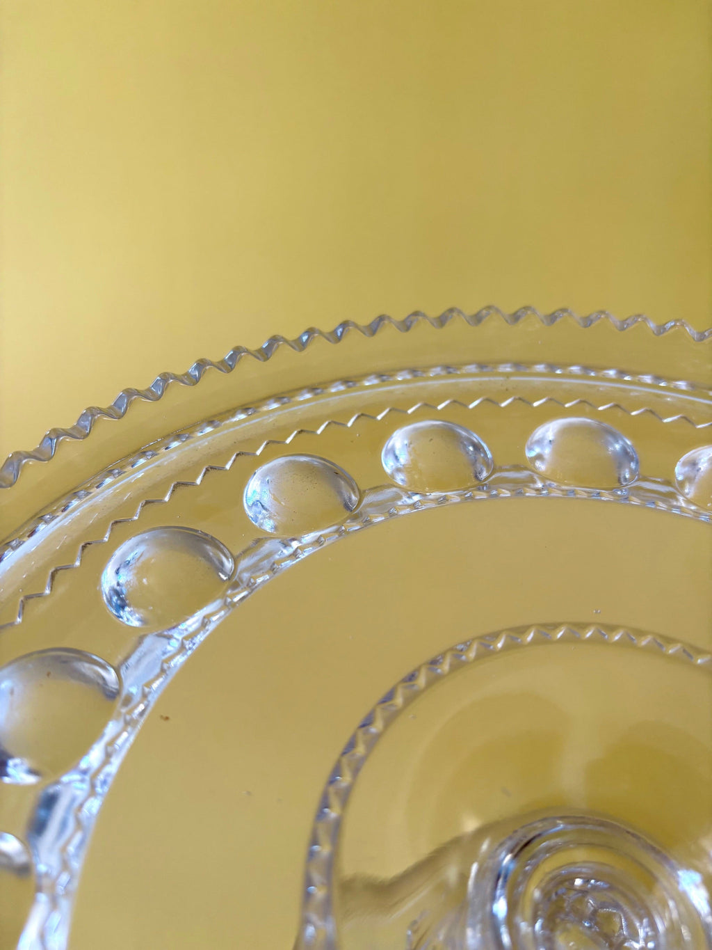 Polka Dot Zig Zag Cake Stand