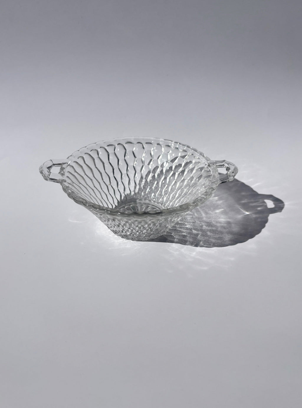 Daisy Dish with Honeycomb