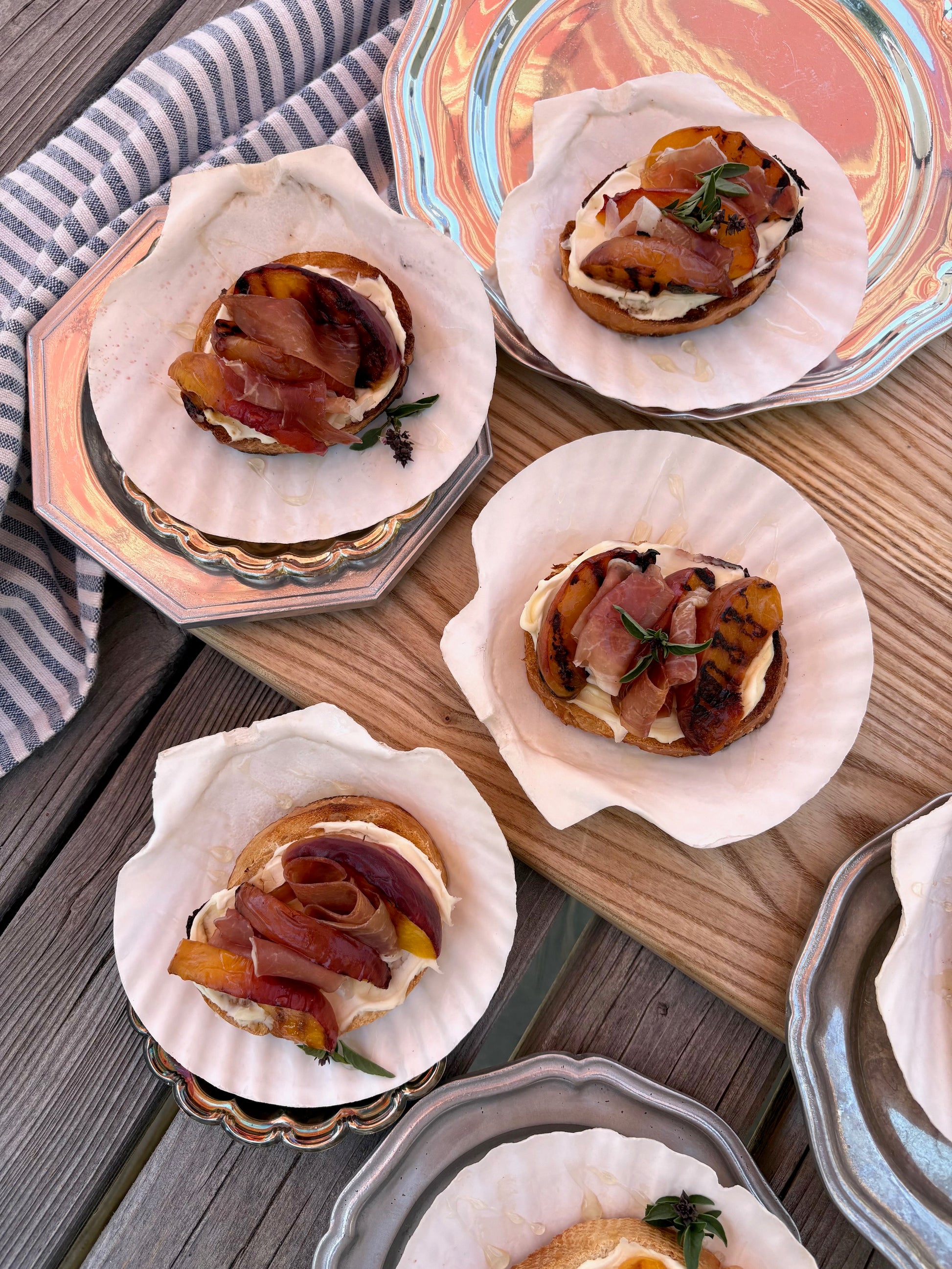 Vintage Seashell Appetizer Plates