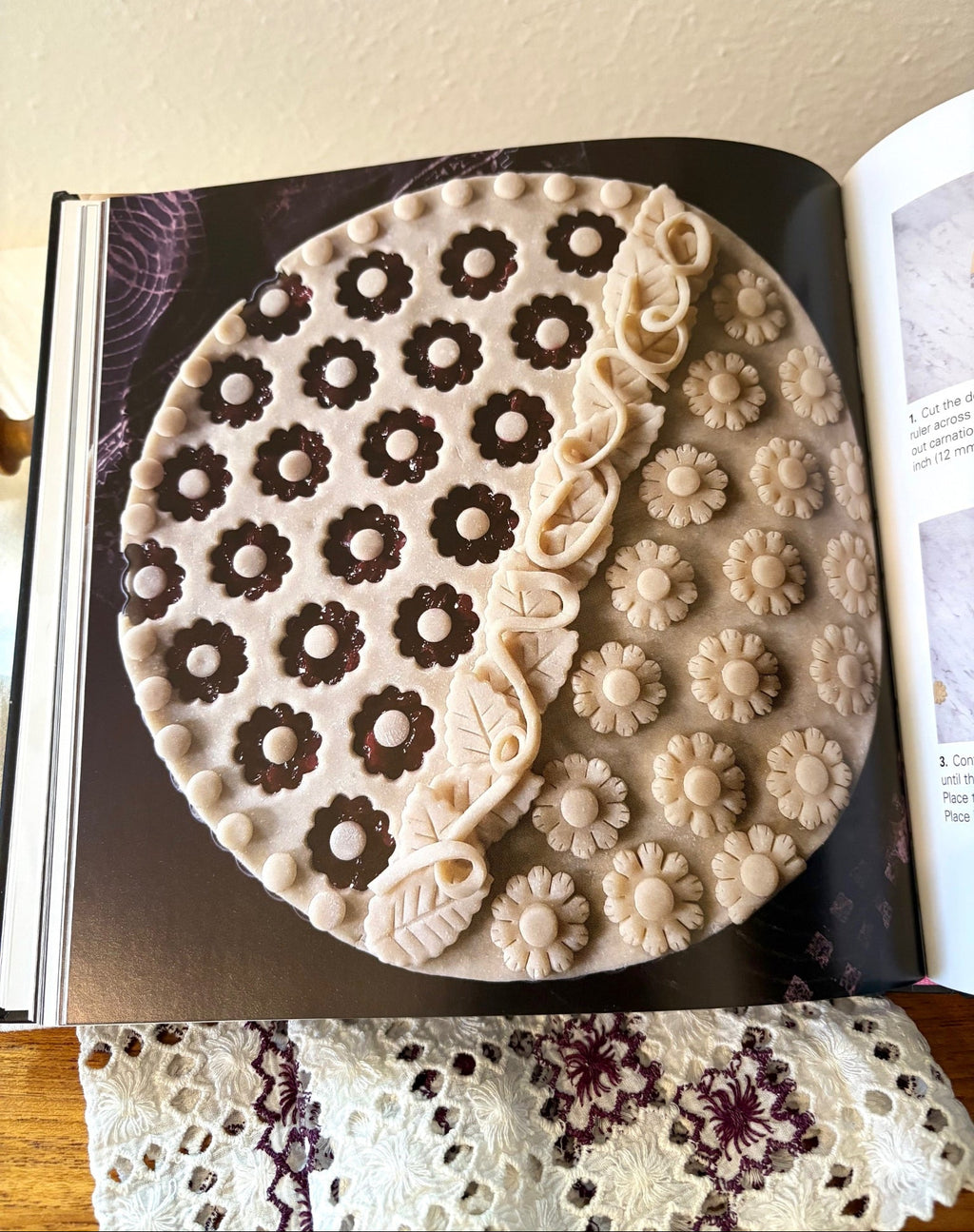 Elegant Pie, by Karin Pfeiff-Boschek