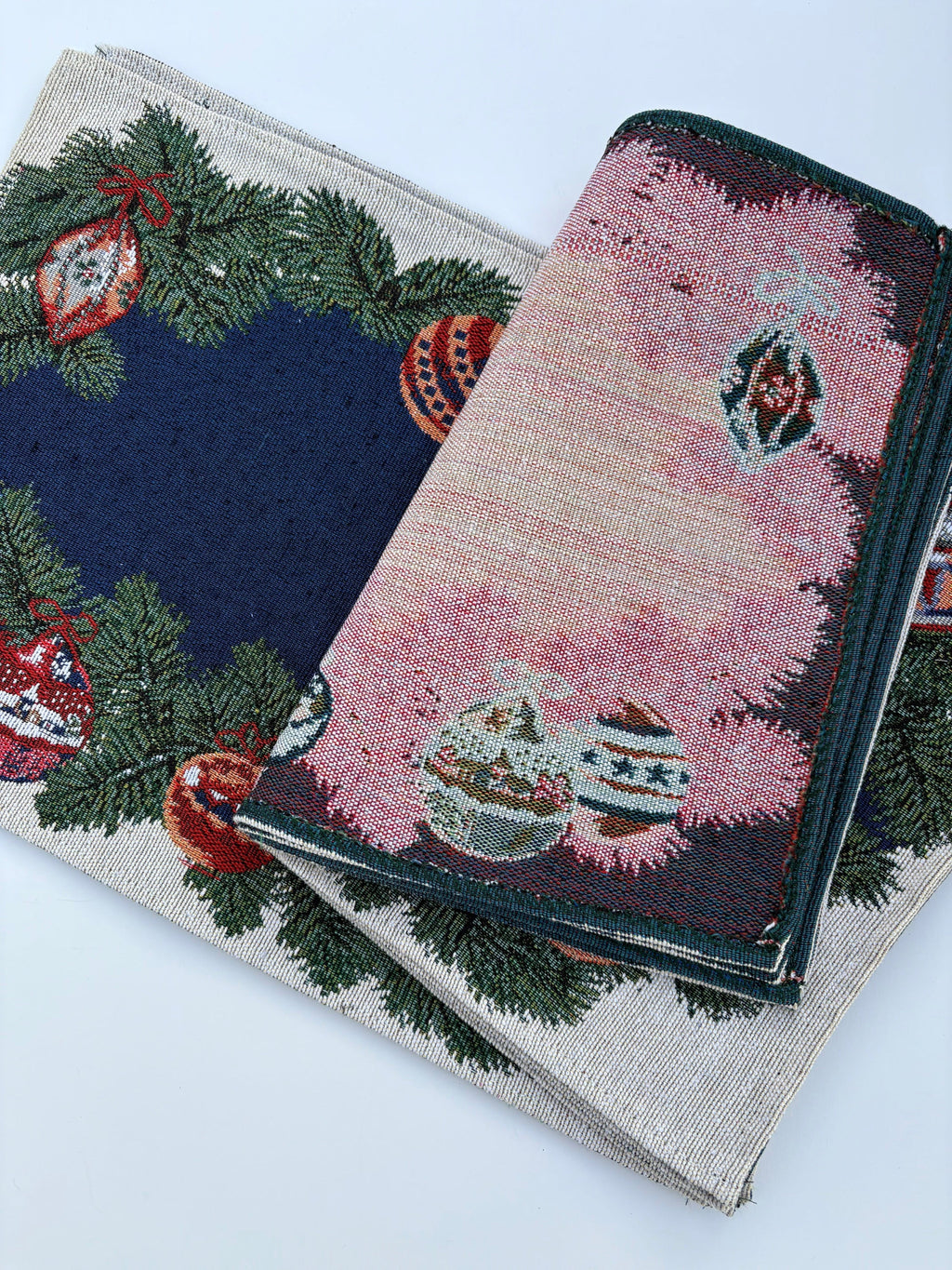 Set of 6 Holiday Placemats