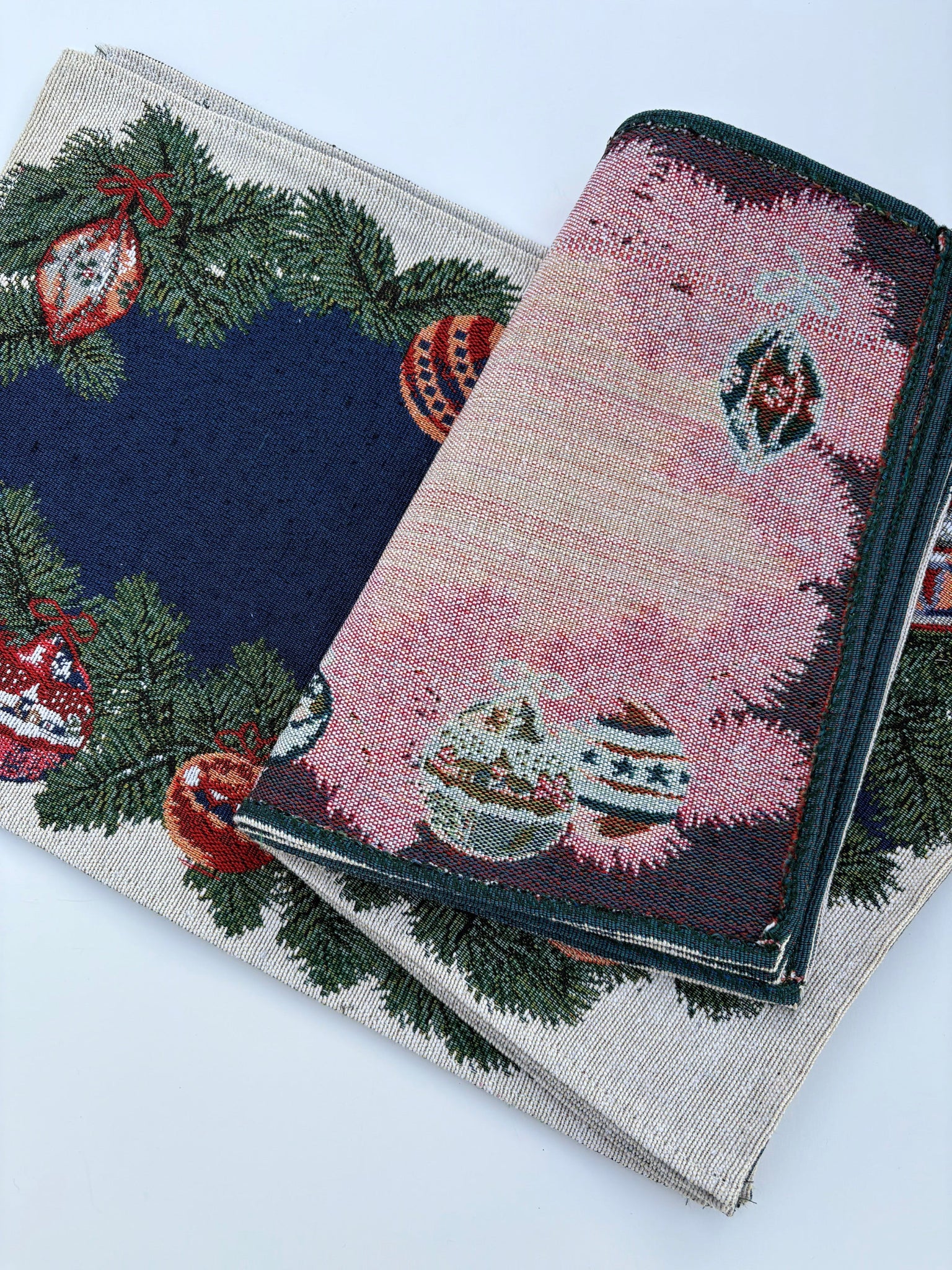 Set of 6 Holiday Placemats