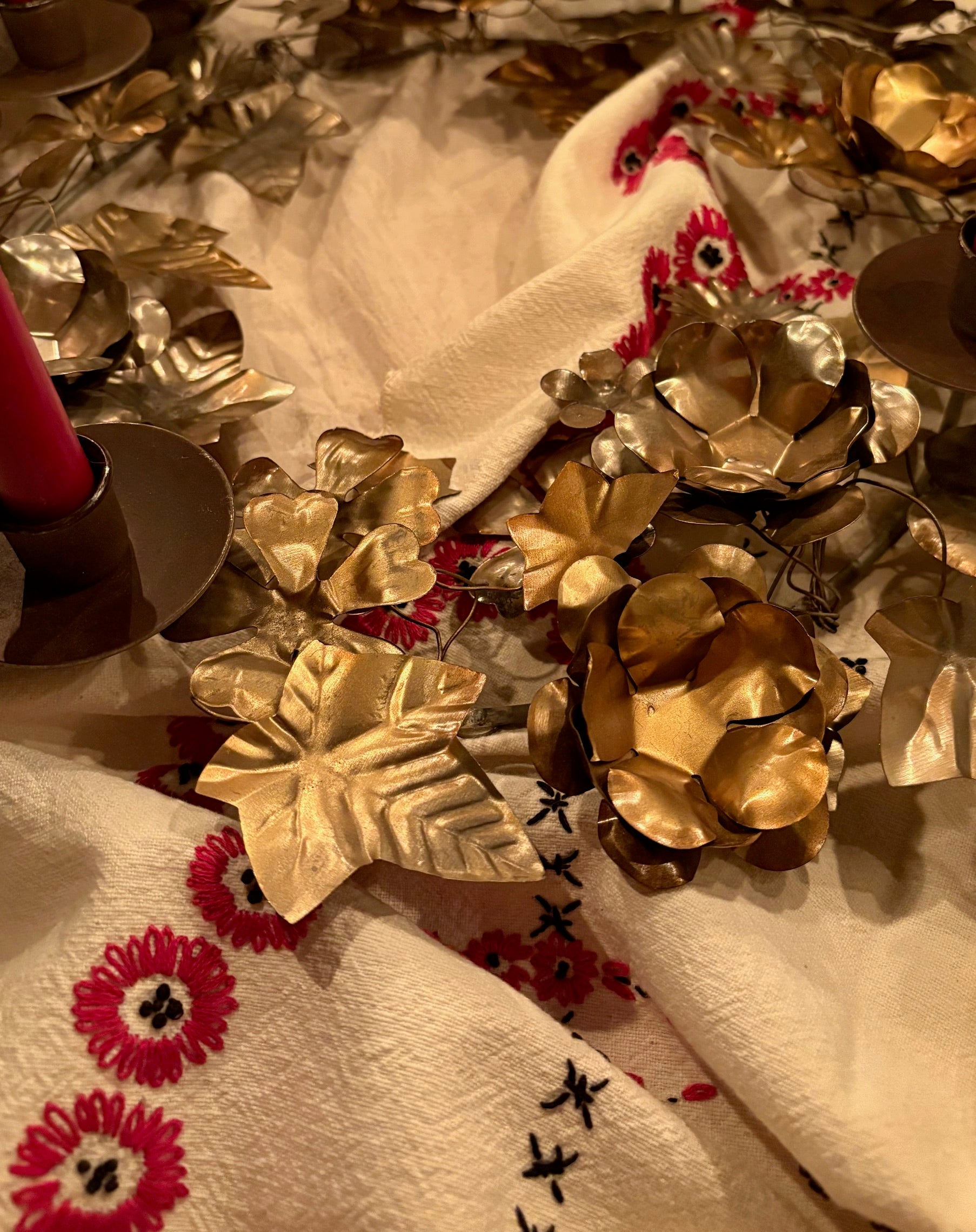 Floral Metal Advent Wreath