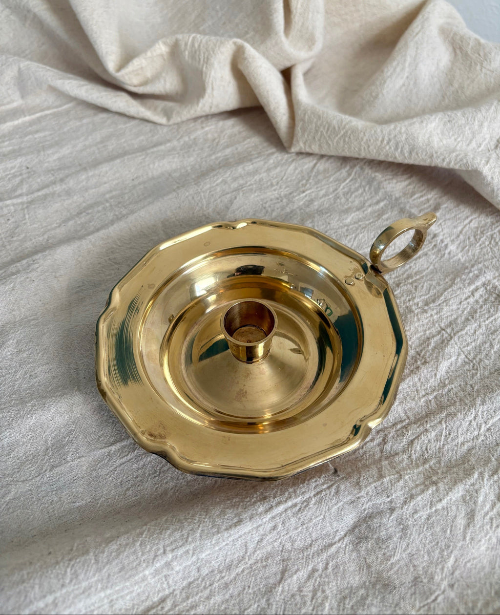 Brass Chamber Candle Holder with Queen Anne Scallop